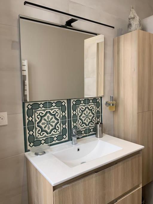 מרסיי Cosy Joliette, Central, Climatise, 2 Chambres, Wifi, Garage מראה חיצוני תמונה